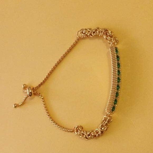 Green Simulated Diamond Bracelet 9 CTS. - Picture 3 of 6